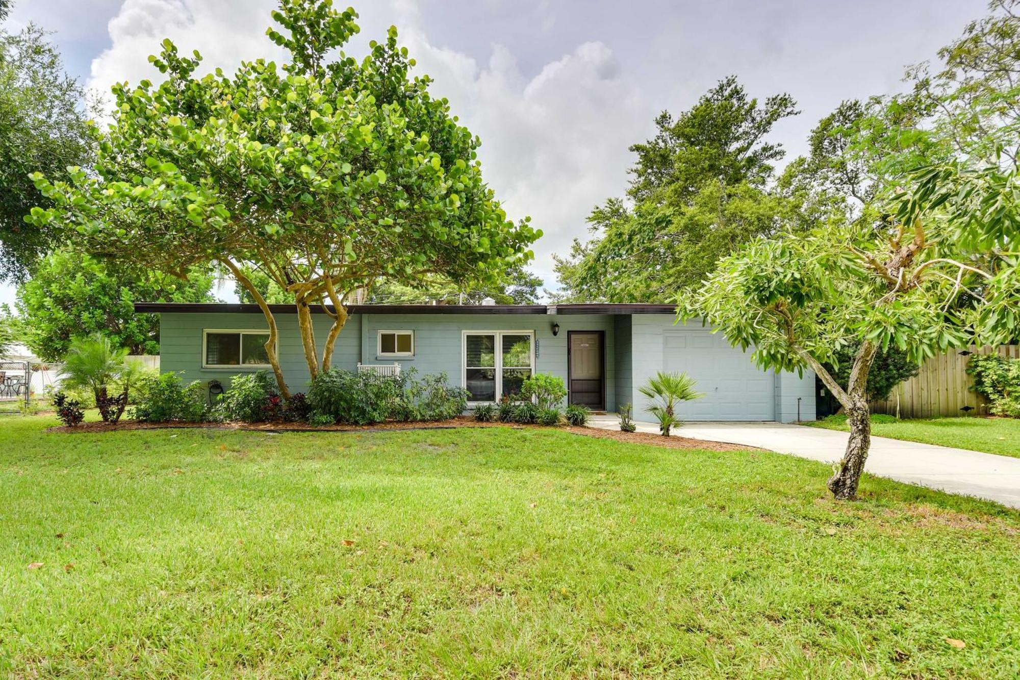 Uncle Louies Gulf Coast Retreat With Outdoor Oasis! Villa Bradenton Exterior photo